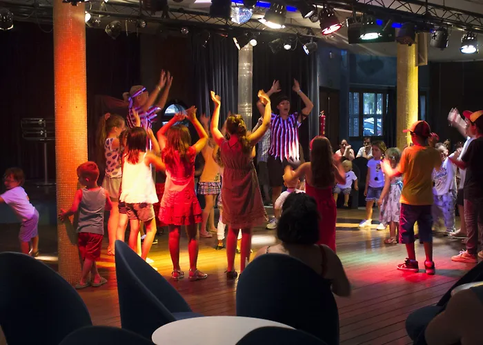 Rosamar & 4*s Szálloda